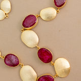 DAKO NECKLACE IN RASPBERRY