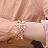 BEEHIVE CUFF