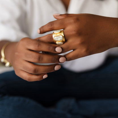 BAROQUE COLUMN RING