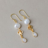 DELA EARRINGS IN MOONSTONE