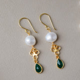 DELA EARRINGS IN GREEN ONYX
